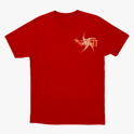 Camiseta com estampa frontal de letras estilizadas com efeito de estrela e estampa traseira de rosto detalhado em estilo ilustração com adornos.