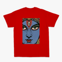 Camiseta com estampa frontal de letras estilizadas com efeito de estrela e estampa traseira de rosto detalhado em estilo ilustração com adornos.
