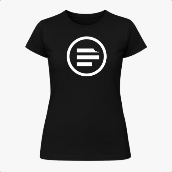 Camiseta com estampa frontal de círculo emoldurando três linhas horizontais, uma delas com pequeno detalhe misterioso, criando um símbolo enigmático.