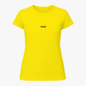 Camiseta com estampa frontal de um discreto logotipo estilizado em fonte moderna.