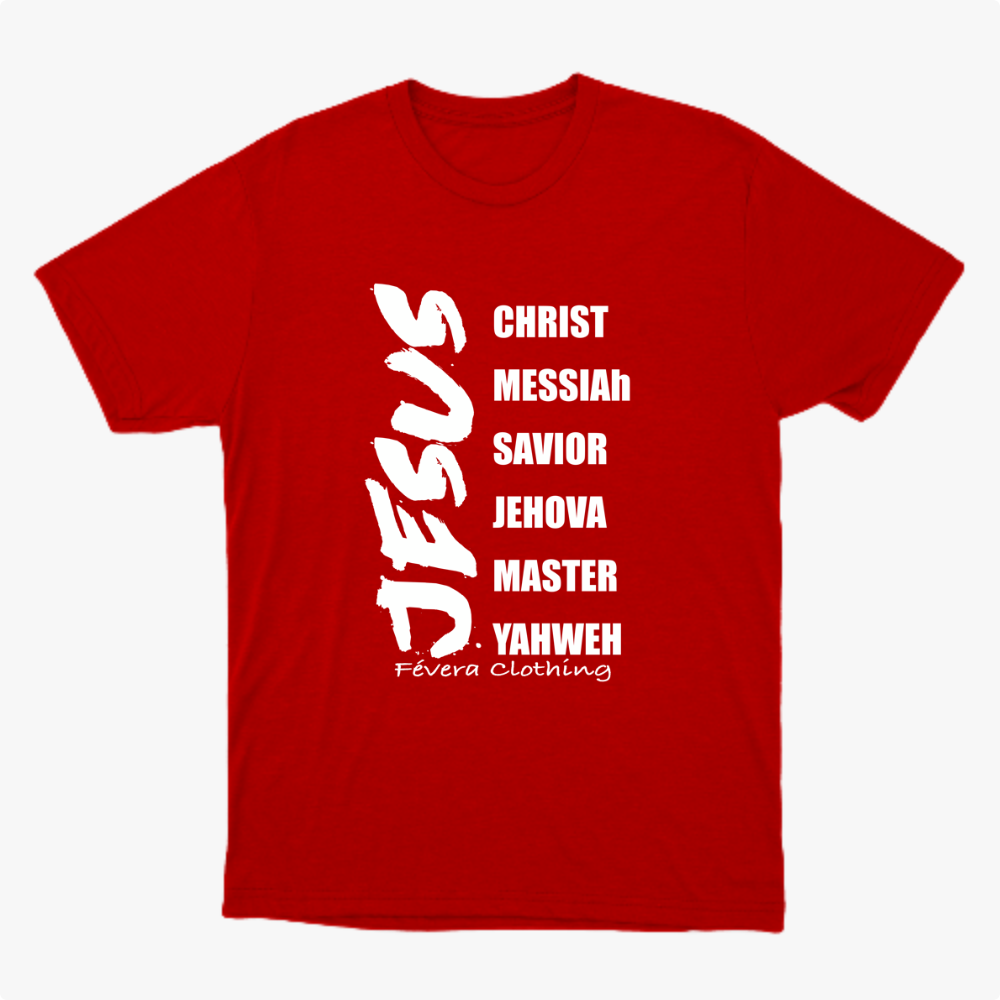 Camiseta com estampa frontal de palavras em lista incluindo "JESUS" em destaque vertical, seguidas por termos como "CHRIST", "MESSIAh" e "SAVIOR".