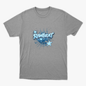 Camiseta com estampa frontal de texto estilizado "RAWBEAT" cercado por estrelas e elementos gráficos que remetem a um fundo cheio de dinamismo.