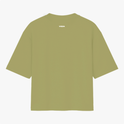 Camiseta com estampa frontal de um desenho de fogo cercado pelas palavras "eu dos fúria chaos" e estampa traseira com a palavra "vigia".