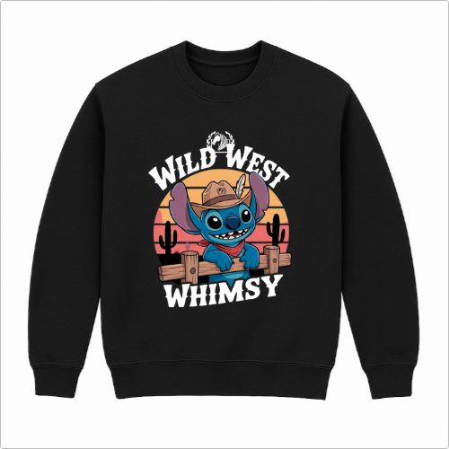 Moletom com estampa frontal de personagem animado usando chapéu de cowboy em frente a um cenário de pôr do sol com cactos e texto "Wild West Whimsy".