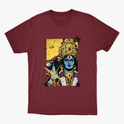 Camiseta com estampa frontal de uma figura feminina em estilo artístico, adornada com joias e detalhes florais, destacando expressões culturais e místicas.