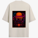 Camiseta com estampa frontal de símbolo minimalista e estampa traseira de fita cassete retro em cenário neon com palmeiras e pôr do sol vibrante.