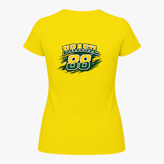 Camiseta com estampa frontal de "Rawbeat 88" em estilo esportivo dinâmico e estampa traseira de "Brasil 88" com mesmo estilo impactante.