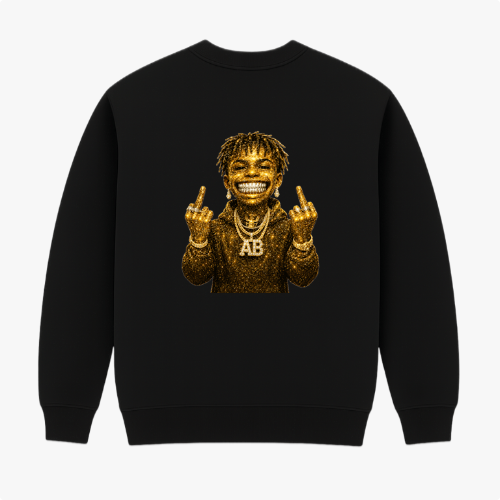 Moletom com estampa frontal de assinatura estilizada e coroa acima, e estampa traseira de personagem sorridente coberto de glitter dourado, usando colares.