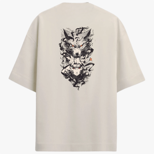 Camiseta com estampa frontal de rosto estilizado e estampa traseira de figuras sombrias sobrepostas, incluindo um lobo feroz e uma personificação misteriosa.
