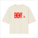 Camiseta com estampa frontal de "ENEMY LONDON 2025" em letras grandes e arrojadas.