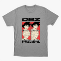 Camiseta com estampa frontal de quatro quadrados ilustrando personagens de cabelo arrepiado, acompanhados pelas letras "DBZ" acima e texto em japonês abaixo.