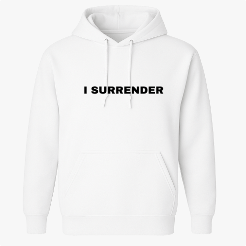 Moletom com estampa frontal de texto "I SURRENDER" em fonte negrito e estampa traseira de asas estilizadas simétricas com linhas curvas.