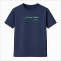 Camiseta com estampa frontal de texto "Lizzye Corp." seguido por caracteres japoneses, acompanhados de um gráfico de linhas formando uma semi-esfera futurista.