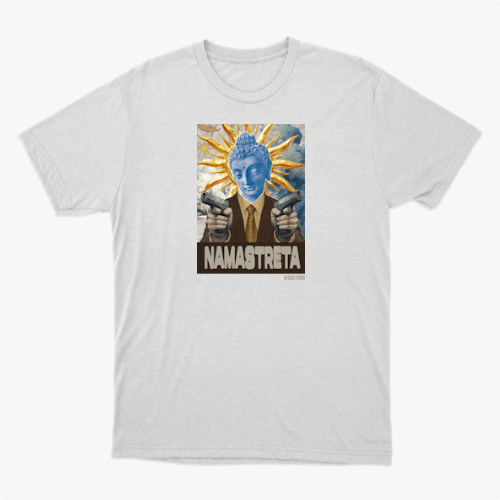 Camiseta com estampa frontal de figura com cabeça estilizada ao sol, vestindo terno e apontando, acompanhada do texto "NAMASTRETA".