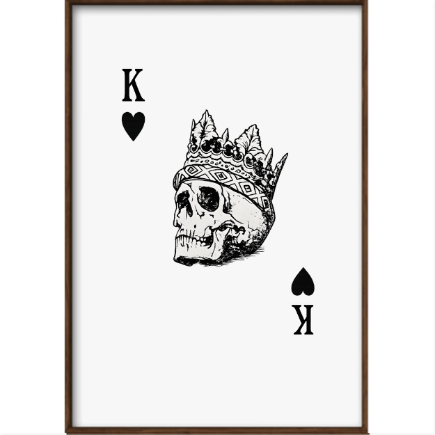 Quadro com estampa de uma caveira adornada por uma coroa detalhada, cercada por letras "K" estilizadas acompanhadas de símbolos de coração e espadas.