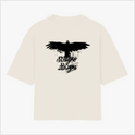 Camiseta com estampa frontal de caveira minimalista e estampa traseira de águia em voo com detalhes abstratos e texto estilizado "Rage Boys".