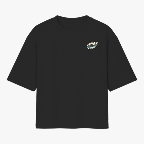 Camiseta com estampa frontal de ondas estilizadas e estampa traseira de moto emoldurada por correntes com a frase "Quit Your Job Let's Ride".