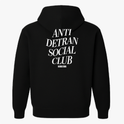 Moletom com estampa frontal de texto pequeno "ANTI DETRAN SOCIAL CLUB" alinhado à direita e estampa traseira de texto maior centralizado com a mesma frase.