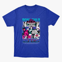 Camiseta com estampa frontal de personagem estilo mangá, com destaque para o olhar intenso acima de várias poses e figuras em ação, acompanhada por texto estilizado.