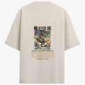 Camiseta com estampa frontal de coroa sobre letra estilizada acompanhada do texto "O Dragão Oriental (RTV/Long)" e estampa traseira de dragão mítico em cena detalhada com nuvens e texto em caracteres orientais.