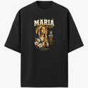Camiseta com estampa frontal de uma figura religiosa cercada de flores e estrelas, com texto grande destacando "Maria Mãe de Jesus" e outros detalhes.