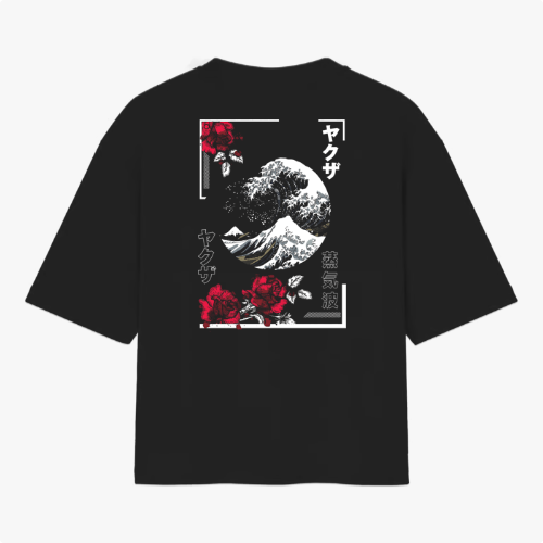 Moletom com estampa traseira de uma onda estilizada em contraste com flores vermelhas e caracteres japoneses dispostos artisticamente ao lado.