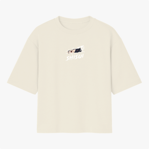 Camiseta com estampa frontal de olho estilizado e texto "SHISUI" e estampa traseira de personagem com expressão intensa, fundo geométrico e escrita em japonês.