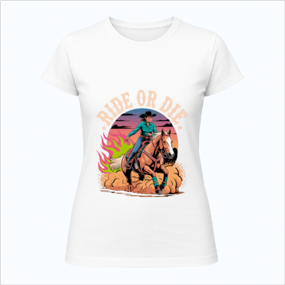 Camiseta com estampa frontal de cowboy montado em cavalo, fundo de pôr do sol com chamas verdes e a frase "Ride or Die" em destaque.