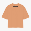 Camiseta com estampa traseira de texto pequeno centrado contendo as palavras "void infinity." sob uma linha horizontal.