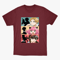 Camiseta com estampa frontal de três painéis mostrando silhuetas e personagens, com textos: "A Spy", "The Father", "Telepath", "The Daughter", "An Assassin", "The Mother".