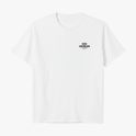 Camiseta com estampa frontal de "Contrafluxo" e flechas estilizadas, e estampa traseira circular com "Contrafluxo", flechas e "Comida de Rua - Desde 2026".