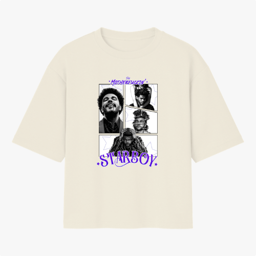 Camiseta com estampa frontal de três retratos contrastantes em quadrados, título acima das imagens e a palavra "Starboy" em destaque na parte inferior.