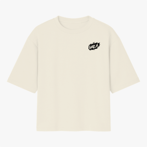 Camiseta com estampa frontal de logo estilizado junto de raios e estampa traseira de mensagem em lista contra homofobia, fascismo, sexismo, racismo e ódio.
