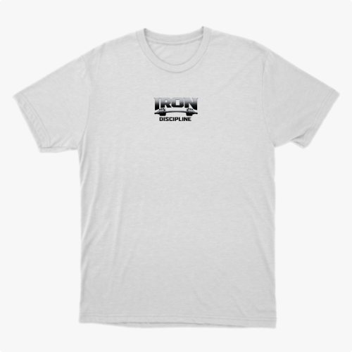 Camiseta com estampa frontal de "Iron Discipline" e design de montanhas, e estampa traseira de "CONSTÂNCIA Iron Discipline" em letras destacadas.