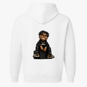 Moletom com estampa frontal de letras "AB" estilizadas com coroa e estampa traseira de personagem sorridente, vestido de preto, com cabelo trançado.