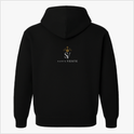 Moletom com estampa frontal de elementos religiosos incluindo um ostensório, coroa de espinhos, cruz e Nossa Senhora, e estampa traseira de logotipo com coroa.