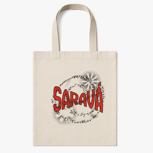 Ecobag com estampa frontal de palavra em estilo quadrinhos em destaque, cercada por efeito de pontos em negativo, criando um visual dinâmico.
