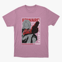 Camiseta com estampa frontal de personagem estilizado em tons de cinza e vermelho, com elementos de design geométrico e texto ao redor.