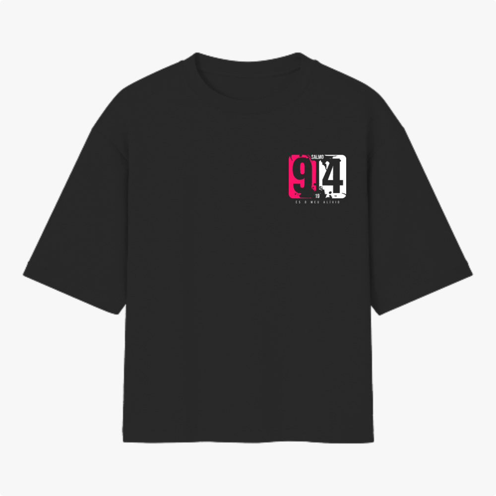 Camiseta com estampa frontal de números grandes e texto "Salmo 91:4" e estampa traseira semelhante, destacando os números e a mesma frase.