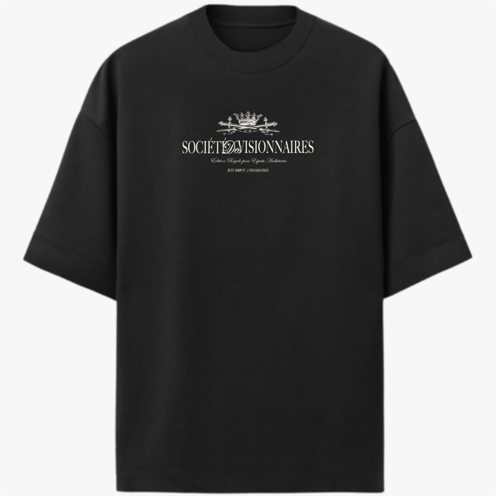 Camiseta com estampa frontal de coroa detalhada acima das palavras "Société Visionnaires", em tipografia sofisticada, acompanhada de texto adicional pequeno.