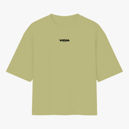 Camiseta com estampa frontal de texto estilizado "Vigia" e estampa traseira de árvore em chamas com inscrições "Exodus 3:14 Yahweh" e texto explicativo.