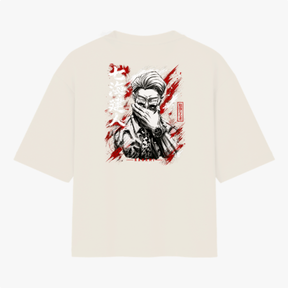 Camiseta com estampa frontal de logotipo estilizado "KAGE" com símbolo floral e estampa traseira de personagem detalhado com fundo dinâmico e caracteres orientais.