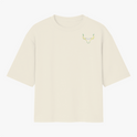 Camiseta com estampa frontal de chifres estilizados, localizados no lado esquerdo superior, e estampa traseira de cabeça de touro com texto "Jeito Marruco".