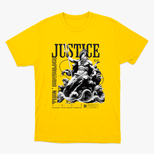 Camiseta com estampa frontal de deidade mitológica segurando um tridente sobre ondas, acompanhada das palavras "Justice", "Train Bodybuilder" e outros textos decorativos.