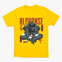 Camiseta com estampa frontal de uma figura robótica em posição sentada, cercada por pequenos coelhos e símbolos decorativos ao lado do texto "ALPHONSE".
