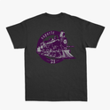 Camiseta com estampa frontal de locomotiva circular e texto "suporte 73", e estampa traseira maior similar, destacando detalhes vintage da locomotiva.