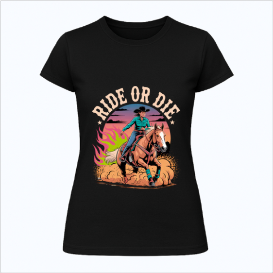 Camiseta com estampa frontal de cowboy montado em cavalo, fundo de pôr do sol com chamas verdes e a frase "Ride or Die" em destaque.