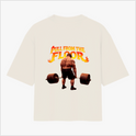 Camiseta com estampa frontal de letras estilizadas "TFK" e "TF#" e estampa traseira de homem levantando peso sob as palavras flamejantes "PULL FROM THE FLOOR".