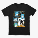 Camiseta com estampa frontal de personagem em estilo quadrinhos, mostrando várias expressões e poses, com elementos gráficos ao redor.