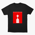 Camiseta com estampa frontal de um troféu estilizado em destaque, acompanhado dos anos 1981, 2019, 2022, 2025 no topo em fonte nítida.